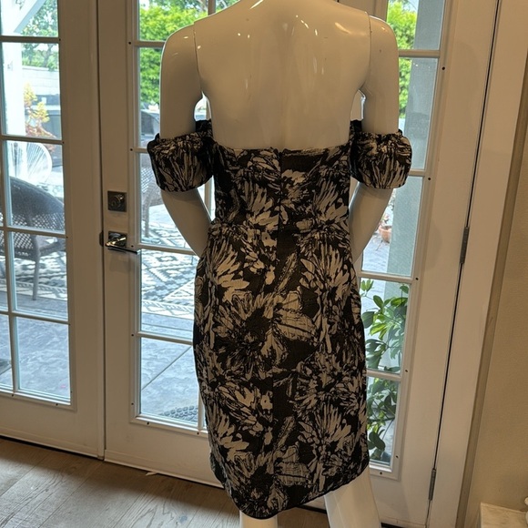 Hutch Off-Shoulder Black & Silver Floral Metallic Thread Brocade Dress Size 4 - Picture 11 of 12
